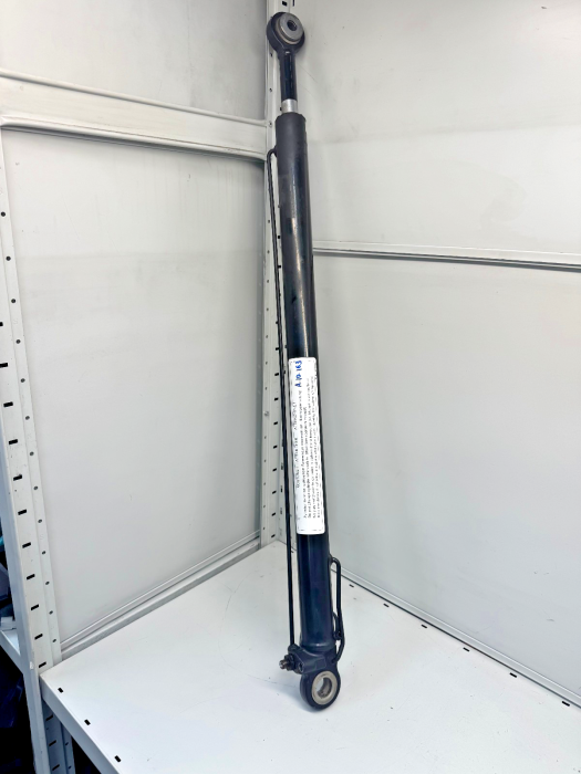 MAN TGL/TGS/TGX Cab Tilt Cylinder 81978122318 81.97812-2318 81417236138 Used view 4