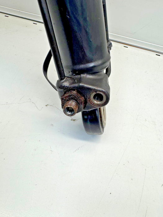 MAN TGL/TGS/TGX Cab Tilt Cylinder 81978122318 81.97812-2318 81417236138 Used view 6