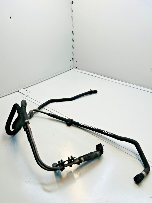 Mercedes Actros MP4 Coolant Vent Hose Line A9615002724 A9615002124 Euro 6 Used view 5