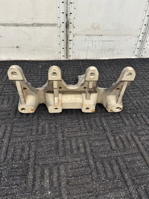 DAF XF106 Crossmember Bracket 1955639 1764125 1764124 Frame Mount Euro 6 Used