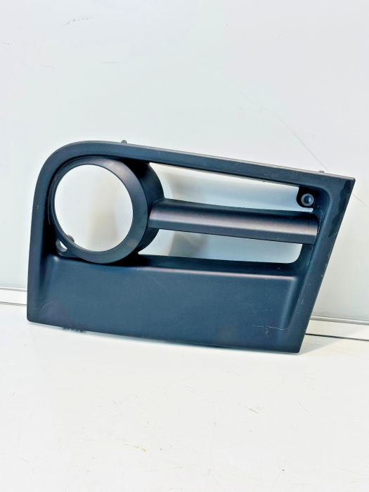 Mercedes Actros MP4 Front Fog Lamp Cover Right A9608853974 A9608853774 Used view 5