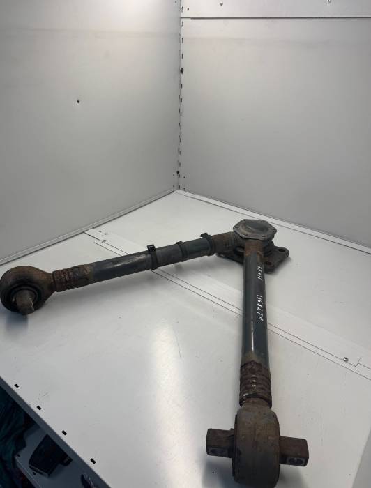 DAF CF65/CF75/LF55 V-Stay Torque Rod A-Frame 1368270 1361651 1390932 Rear Used view 3