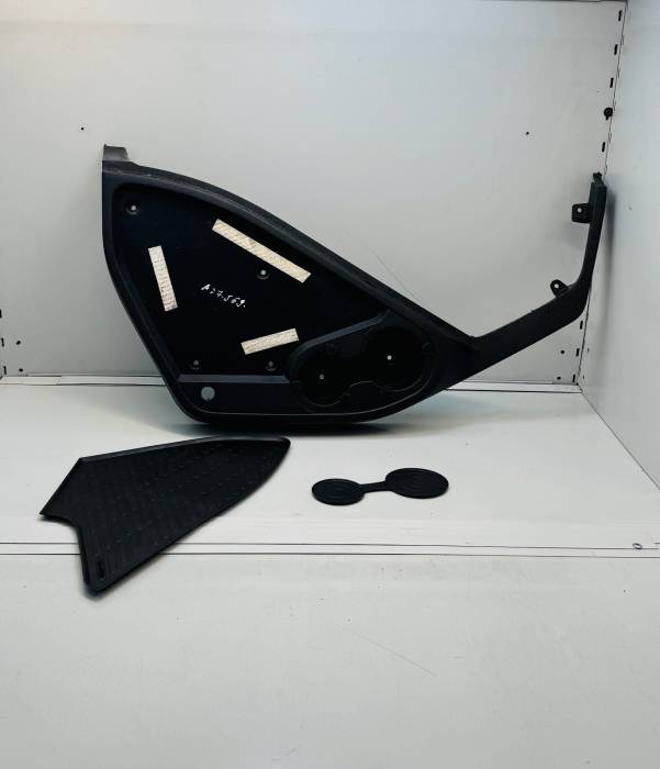 Mercedes Actros MP4 Dash Top Shelf Mat A9606893496 A9606898296 With Cup Holders view 2