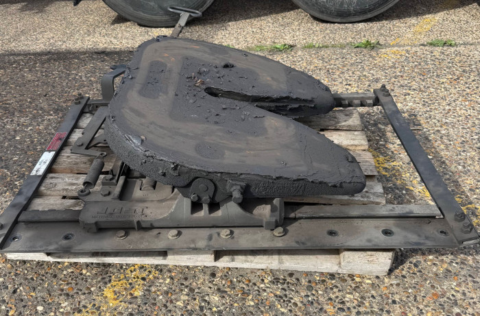 MAN TGX/TGS JOST Sliding Fifth Wheel JSK 36DV 81427106274 81.42710-6274 Used