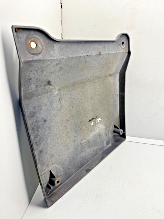 DAF XF106/CF Rear Fairing Lower Extension LH 1836004 Euro 6 Used view 3