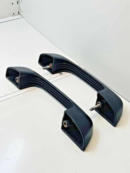 Mercedes Actros MP4 Cowl Grab Handles Pair A9608801920 A9608801820 LH/RH Used view 6
