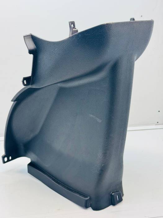 Mercedes Actros MP4 Cabin Side/Footwell Trim A9606882506 A9606882306 Used view 4