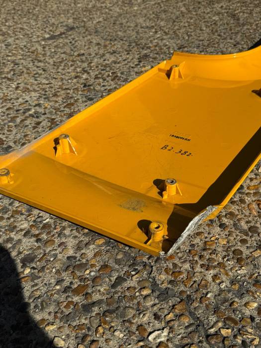 DAF XF106 Rear Cab Fairing RH 1836001 1836000 DAF767 DF1094 Yellow Euro 6 Used view 8