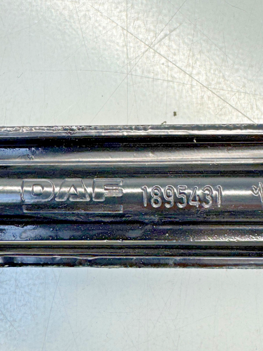 DAF XF106/CF Euro 6 Radiator/Intercooler Link Rod 1895431 Front L=R Used view 5