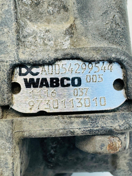 Mercedes Actros MP4 Arocs Relay Valve A0054299544 Wabco 9730113010 Euro 6 Used