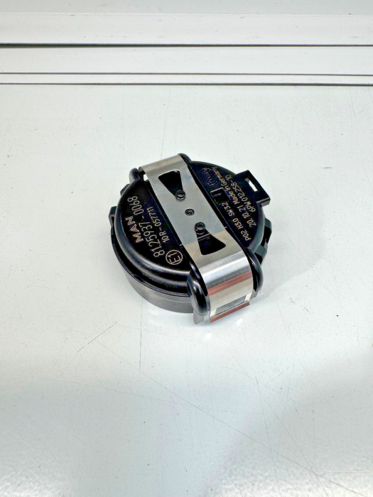 MAN TGX/TGS rain/light sensor 81259370068 81.25937-0068 Hella 6PW 012 258-711 view 3