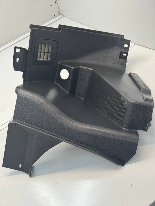 Mercedes Actros MP4/MP5 Driver Footrest Panel A9606840637 LH A9606842537 Used view 3