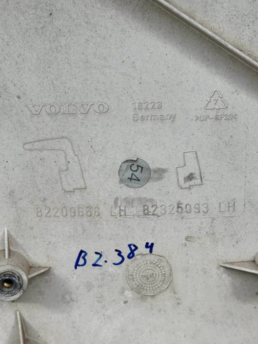Volvo FH4 Rear Upper Cab Deflector LH 82209668 82325093 Euro 6 Used view 3