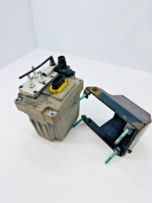 MAN TGX TGS TGL TGM Emitec AdBlue Pump Module 811540361460 81154036146 Euro 6 view 5