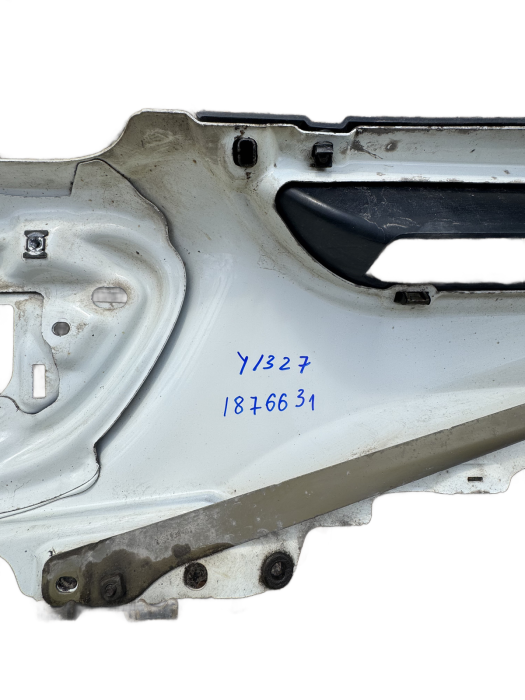 DAF CF Euro 6 Front Bumper 1876631 18-76631 1933253 1826510 Centre Trim Used view 11