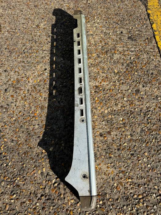 DAF XF106 Catwalk Metal Step Rail RH 1912892 1922862 1905431 1938671 Euro 6 Used view 2