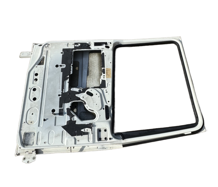 DAF XF Euro 6 Left Door Shell 1881862 1881863 2018995 LH White 460 Used view 6