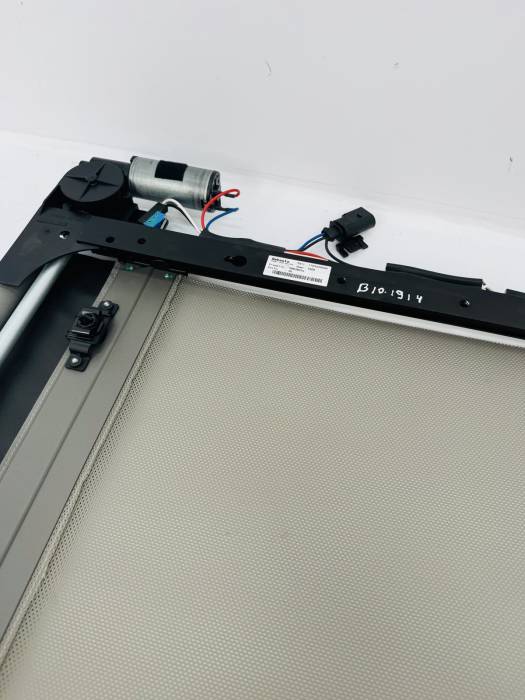 DAF XF105/XF106 Webasto Roof Hatch Sunblind 2003863 1846448 Motorised Used view 5