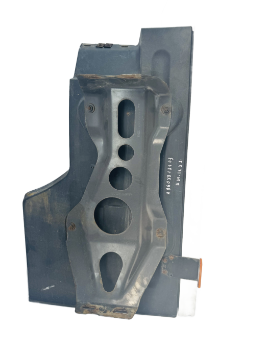 Mercedes Actros MP4/MP5 Front Wheel Rear Mudguard A9608813403 RH Used view 3