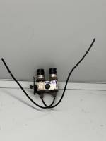 Volvo FH/FM Air Pressure Sensor Pair 20829689 23914 20528336 With Bracket Used view 2