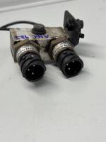Volvo FH/FM Air Pressure Sensor Pair 20829689 23914 20528336 With Bracket Used view 7