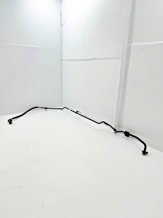 Volvo FH4/FM4 AC Hose Pipe Dryer To Condenser 84180960 84437717 84127368 Used view 3