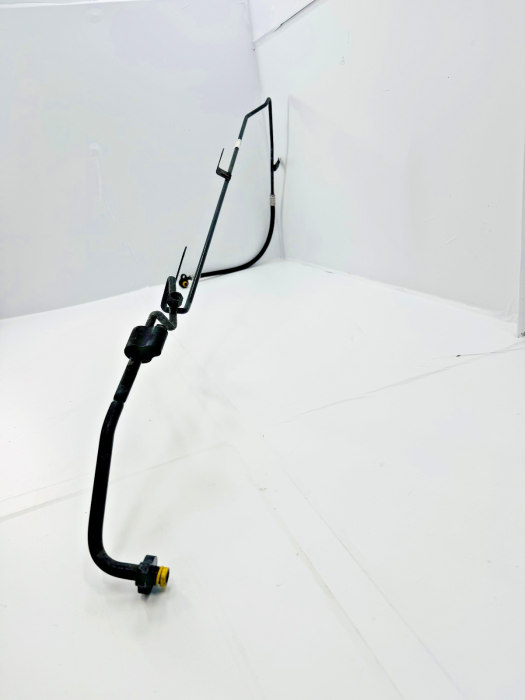 Volvo FH4/FM4 AC Hose Pipe Dryer To Condenser 84180960 84437717 84127368 Used view 5