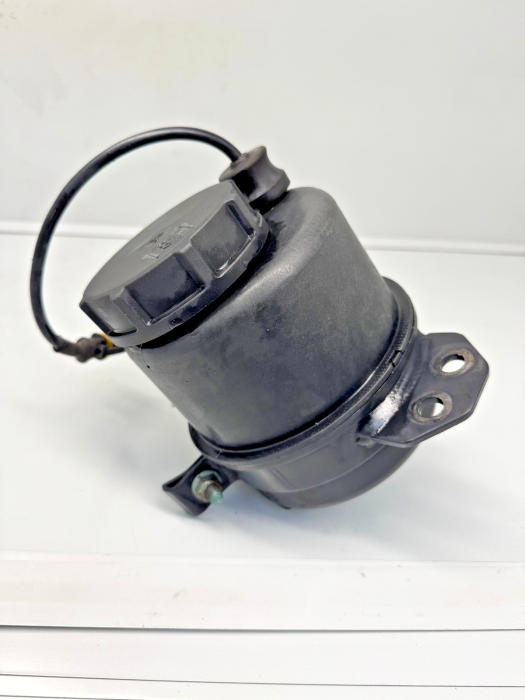 DT Spare Parts power steering reservoir 4.61029 461029 DAF/MAN/MB/Iveco used view 3