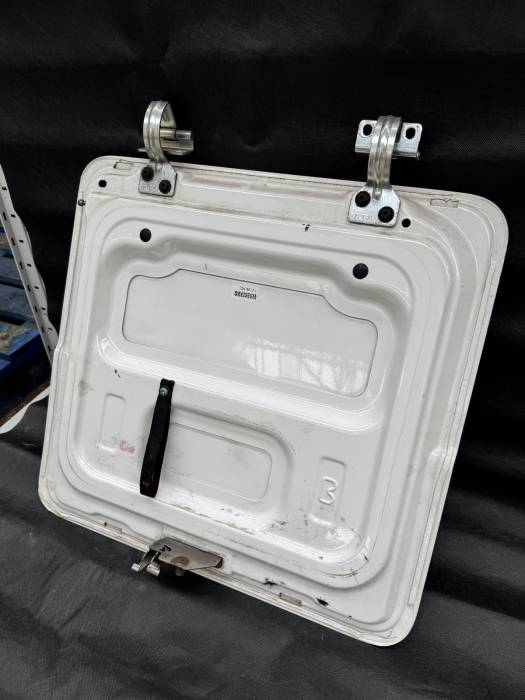 MAN TGX 3 2021 HGV Side Locker  Storage Door LF 23K5512 23K-5512-L Used OEM view 6