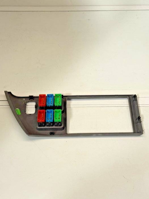 DAF XF106 Radio Surround Trim Panel ASM 1951817 2031108 Euro 6 Used view 6