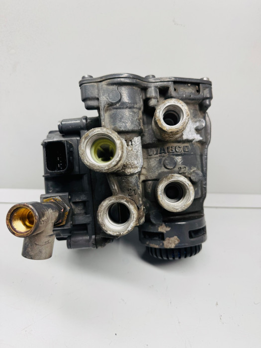 DAF FX106 Wabco EBS Trailer Control Valve 4802040310 1747137 24V Used
