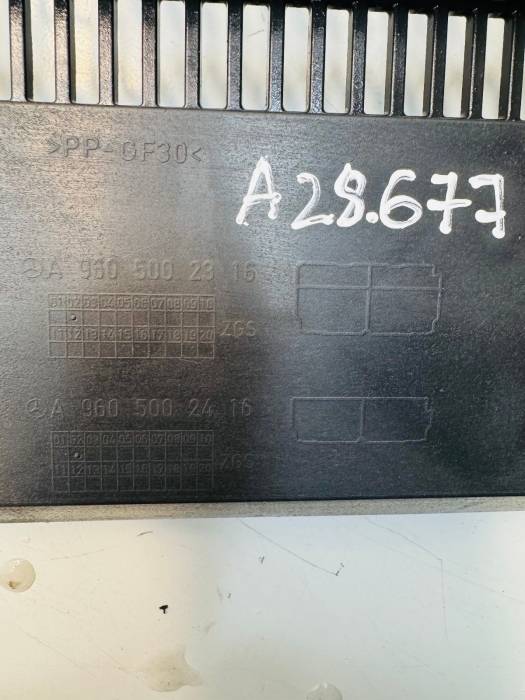 Mercedes Actros MP4 Radiator Air Control Grille A9605002316 A9605002416 Used view 6