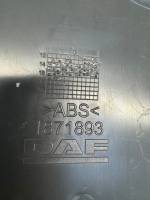 DAF XF106 dashboard plastic cover 1871893 trim panel Euro 6 used view 4