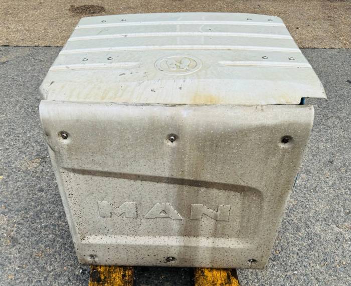 MAN TGS/TGX Euro 6 Exhaust Silencer Catalyst 81151036115 81151030107 Rear view 5