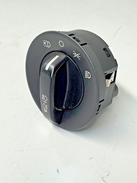 DAF XF106/CF Headlight Switch 1940964 22151902 2188714 1914137 Euro 6 Used view 6