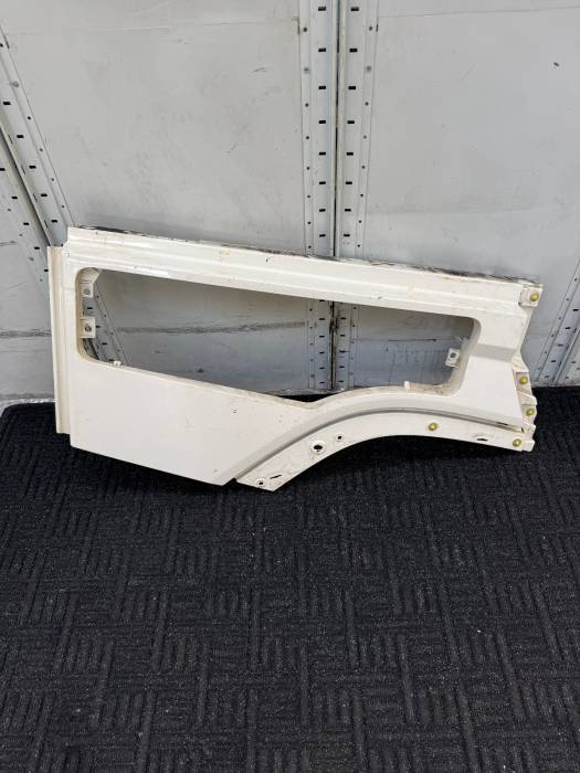 Volvo FH4/FM4 Cab Mudguard Extension RH 84030235 21940886 84029888 Euro 6 Used view 2