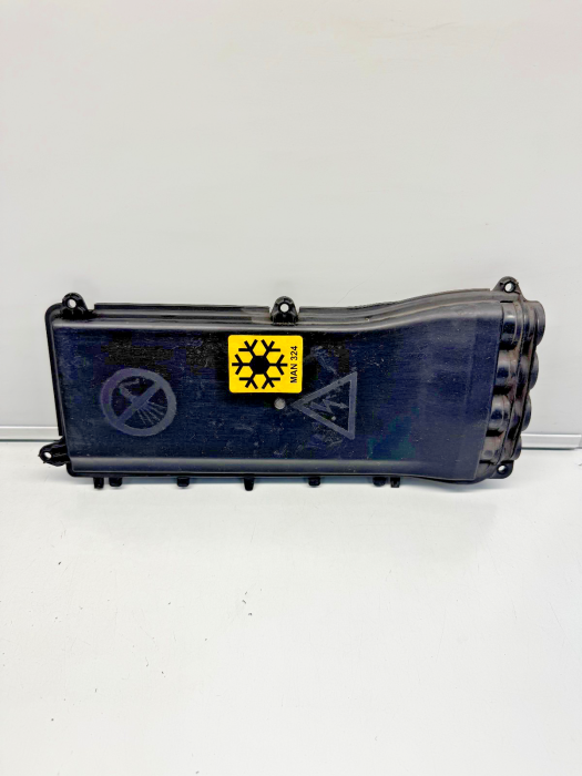 MAN TGX Electrical System Cover 81254420123 81.25442‑0123 OEM Used Truck Part view 3