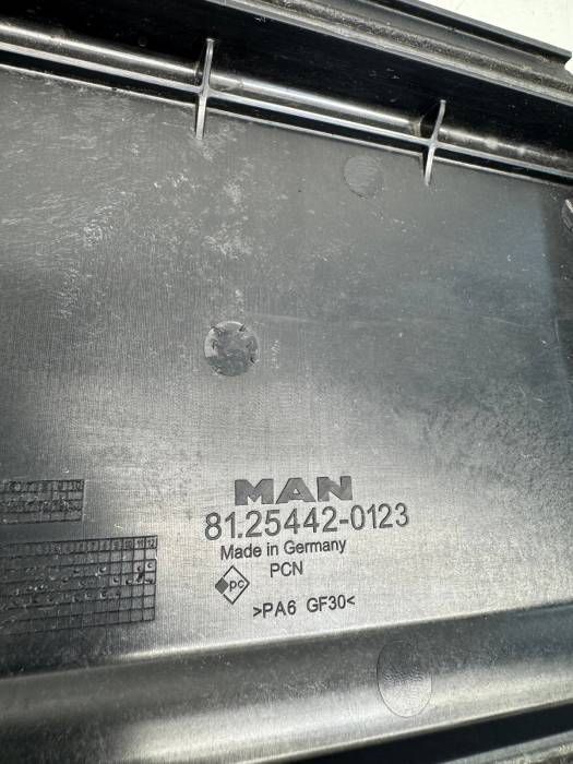 MAN TGX Electrical System Cover 81254420123 81.25442‑0123 OEM Used Truck Part view 6