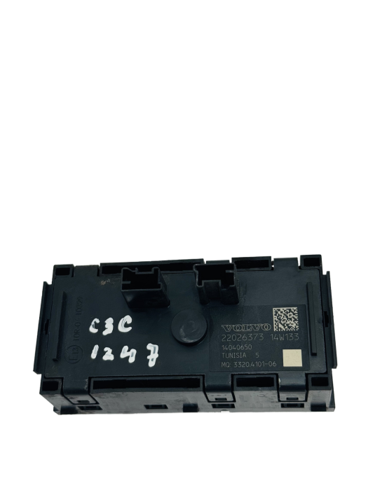 Volvo FH4/FM4 Dashboard Switch Module 22026373 21211234 4-Button Euro 6 Used view 2