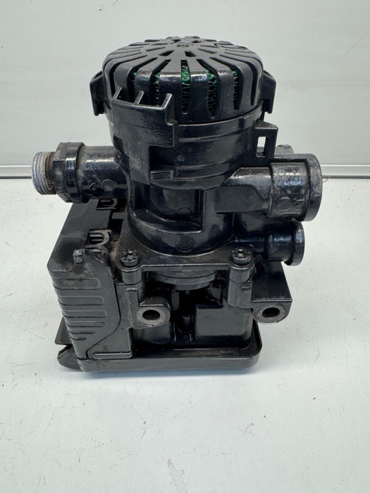 MAN TGX/TGS Valve EBS Modulator Front Left 81.52106-6067 81521066067 K050211