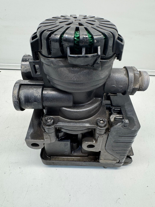 MAN TGX/TGS Valve EBS Modulator Front Left 81.52106-6067 81521066067 K050211