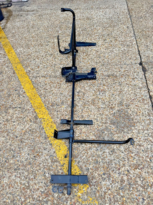 Volvo FH4 Side Fender Hinge Kit LH 82211420 Euro 6 Genuine Used view 2