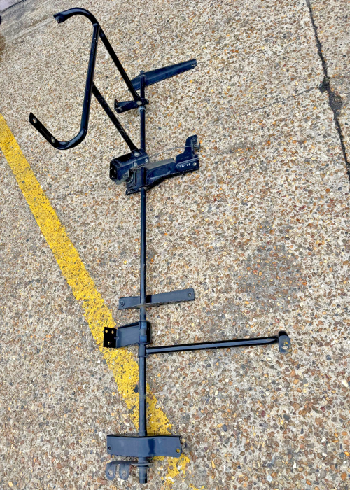 Volvo FH4 Side Fender Hinge Kit LH 82211420 Euro 6 Genuine Used view 3