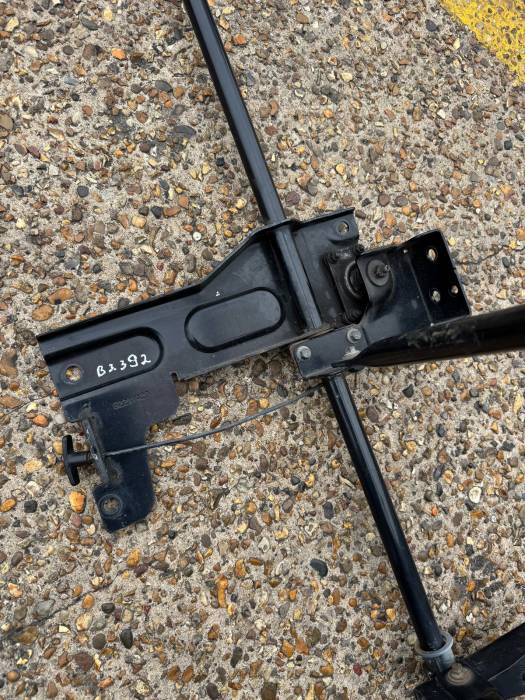 Volvo FH4 Side Fender Hinge Kit LH 82211420 Euro 6 Genuine Used view 5