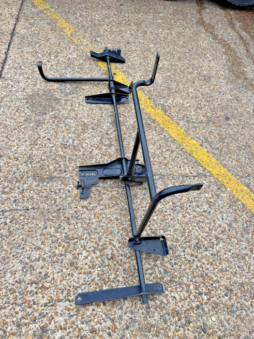 Volvo FH4 Side Fender Hinge Kit LH 82211420 Euro 6 Genuine Used view 7