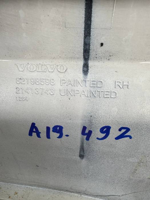 Volvo FH4/FM4 Toolbox Lid RH 82198598 21413743 82181355 21413732 Euro 6 Used view 6