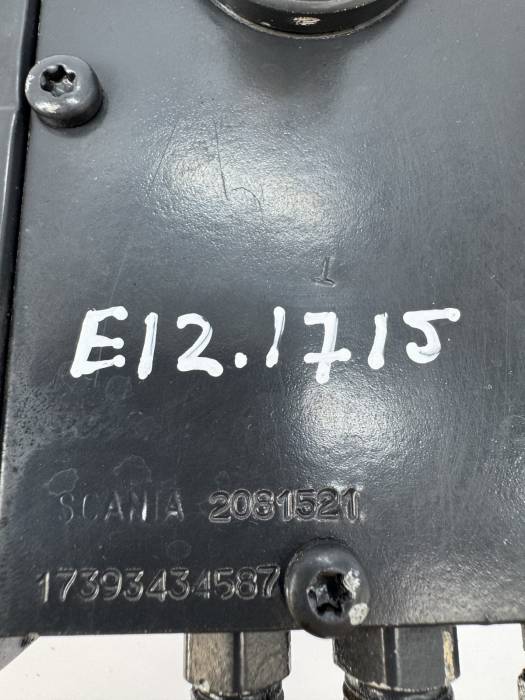 Scania L/P/G/R/S Cab Tilt Pump 2081521 2861574 RHD Cabin Lift Used OEM view 2