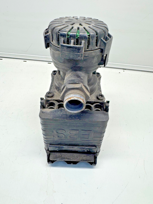 MAN TGX/TGS Valve EBS Modulator Front Right 81.52106-6067 81521066067 K050211