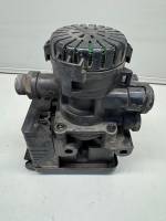 MAN TGX/TGS Valve EBS Modulator Front Right 81.52106-6067 81521066067 K050211 view 4