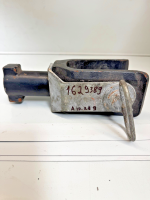 Volvo Towing Brace / Tow Hook 1629389 20583303 20442050 1629391 Euro 6 Used view 3